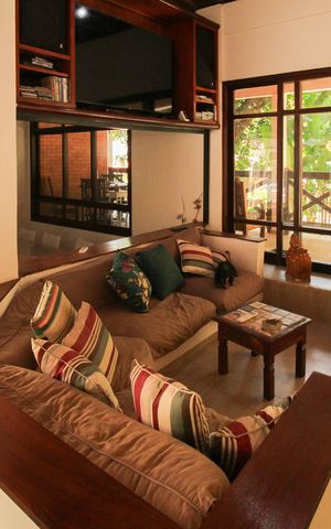 Casa de condomínio à venda com 1036m², 4 quartos e 3 vagas Casa de condomínio à venda com 1036m², 4 quartos e 3 vagasSala
