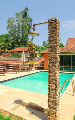Casa de condomínio à venda com 1036m², 4 quartos e 3 vagas Casa de condomínio à venda com 1036m², 4 quartos e 3 vagasPiscina