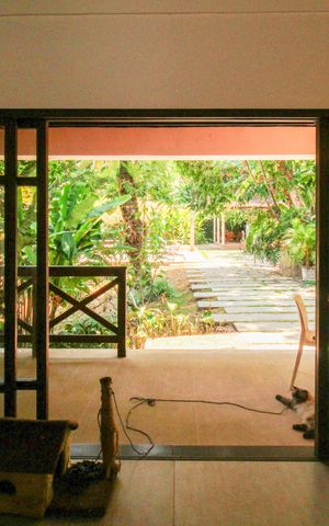 Casa de condomínio à venda com 1036m², 4 quartos e 3 vagas Casa de condomínio à venda com 1036m², 4 quartos e 3 vagasVista da Sala para Varanda