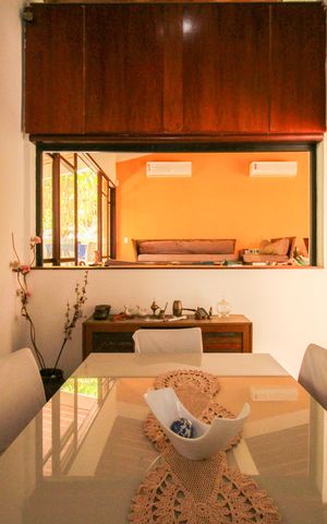 Casa de condomínio à venda com 1036m², 4 quartos e 3 vagas Casa de condomínio à venda com 1036m², 4 quartos e 3 vagasSala de Jantar