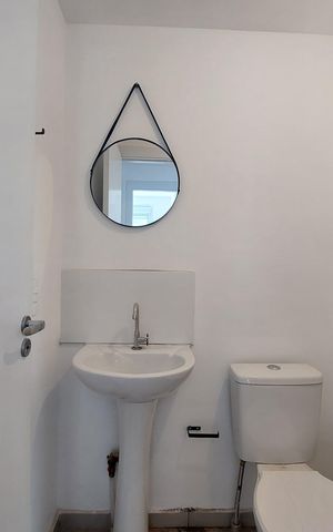 Apartamento para alugar com 38m², 2 quartos e sem vaga Apartamento para alugar com 38m², 2 quartos e sem vagaBanheiro
