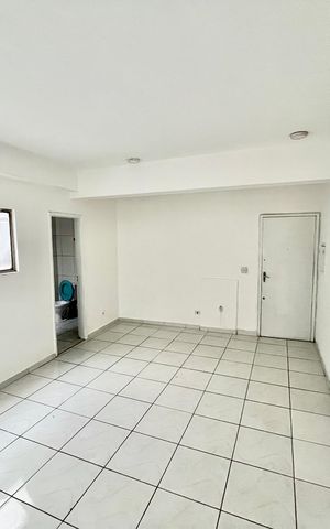 Apartamento para alugar com 70m², 1 quarto e sem vaga Apartamento para alugar com 70m², 1 quarto e sem vagaSala