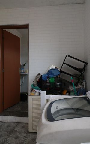 Casa à venda com 250m², 2 quartos e 2 vagasCasa 1 - Área de Serviço