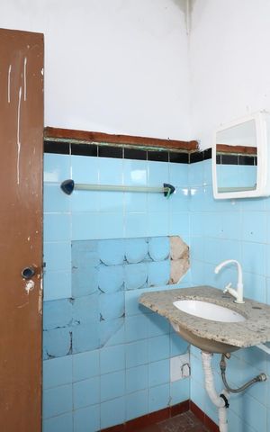 Casa à venda com 250m², 2 quartos e 2 vagasCasa 2 - Banheiro
