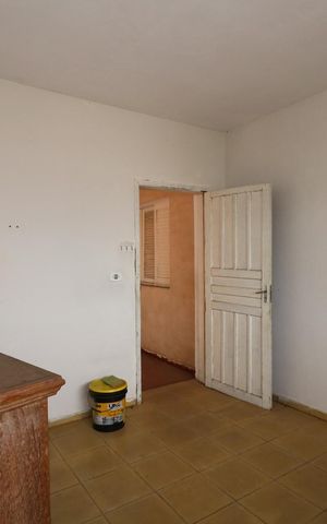 Casa à venda com 250m², 2 quartos e 2 vagasCasa 2 - Sala