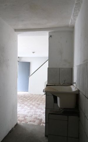 Casa à venda com 250m², 2 quartos e 2 vagasCasa 4 - Área de Serviço