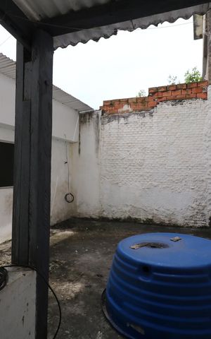 Casa à venda com 250m², 2 quartos e 2 vagasQuintal