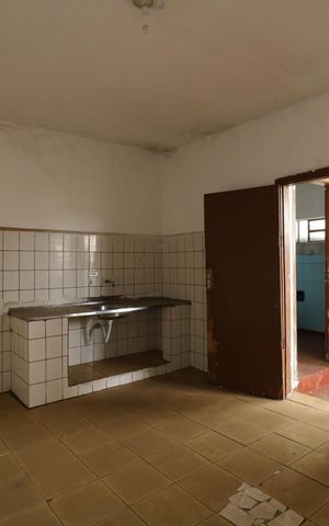 Casa à venda com 250m², 2 quartos e 2 vagasCasa 2 - Cozinha