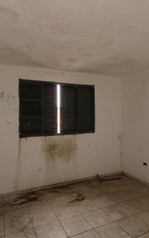 Casa à venda com 250m², 2 quartos e 2 vagasCasa 4 - Quarto