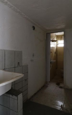 Casa à venda com 250m², 2 quartos e 2 vagasCasa 4 - Área de Serviço