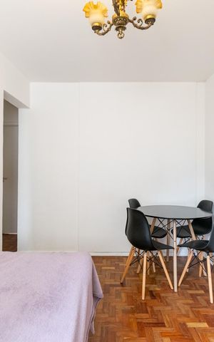 Apartamento à venda com 48m², 2 quartos e 1 vaga Apartamento à venda com 48m², 2 quartos e 1 vagaSala