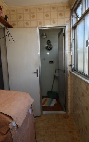 Apartamento à venda com 140m², 2 quartos e 1 vagaÁrea de Serviço