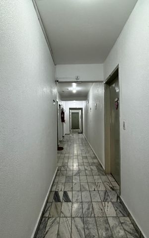 Apartamento à venda com 36m², 1 quarto e sem vagaÁrea comum