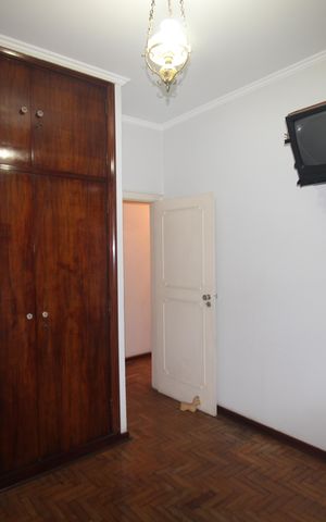 Casa à venda com 265m², 8 quartos e 5 vagasCasa 1 - Quarto 2