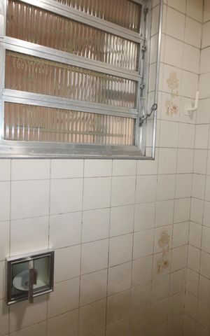 Casa à venda com 265m², 8 quartos e 5 vagasCasa 2 - Banheiro 2