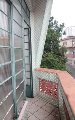 Casa à venda com 265m², 8 quartos e 5 vagasCasa 1 - Varanda