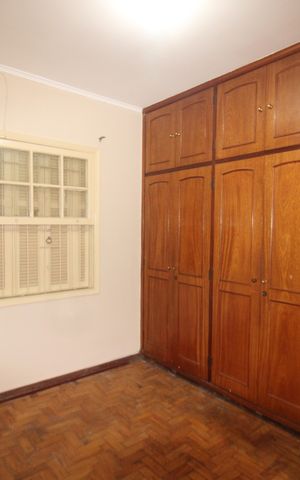 Casa à venda com 265m², 8 quartos e 5 vagasCasa 2 - Quarto 5