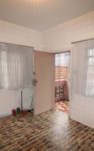 Casa à venda com 265m², 8 quartos e 5 vagasCasa 1 - Cozinha