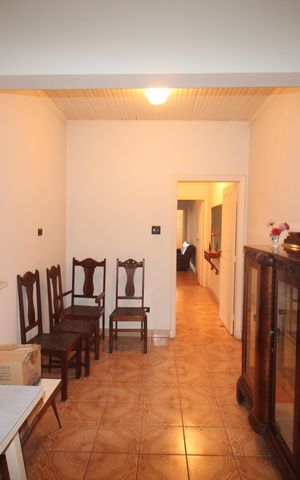 Casa à venda com 265m², 8 quartos e 5 vagasCasa 2 - Sala 2