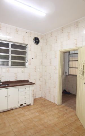 Casa à venda com 265m², 8 quartos e 5 vagasCasa 2 - Cozinha