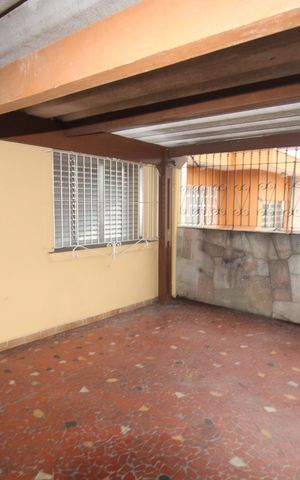 Casa à venda com 265m², 8 quartos e 5 vagasCasa 2 - Garagem