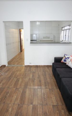 Casa à venda com 170m², 2 quartos e 1 vagaSala
