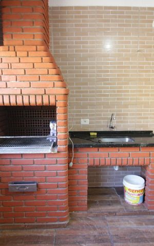 Casa à venda com 170m², 2 quartos e 1 vagaChurrasqueira
