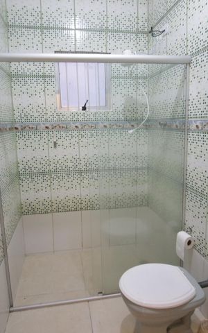 Casa à venda com 170m², 2 quartos e 1 vagaBanheiro