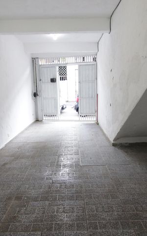 Casa à venda com 170m², 2 quartos e 1 vagaGaragem
