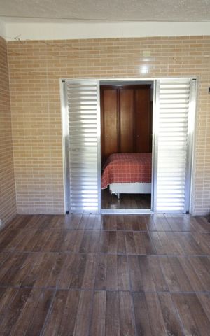 Casa à venda com 170m², 2 quartos e 1 vagaChurrasqueira