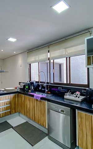 Apartamento à venda com 368m², 6 quartos e 4 vagasCozinha