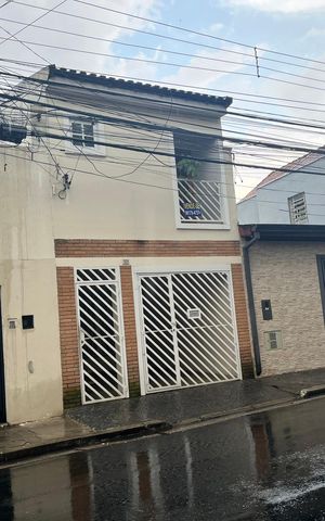 Casa à venda com 200m², 4 quartos e 1 vagaFachada