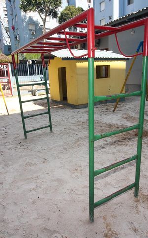 Apartamento para alugar com 38m², 1 quarto e sem vaga Apartamento para alugar com 38m², 1 quarto e sem vagaÁrea comum - Playground