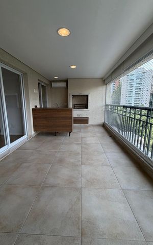 Apartamento à venda com 231m², 3 quartos e 4 vagas