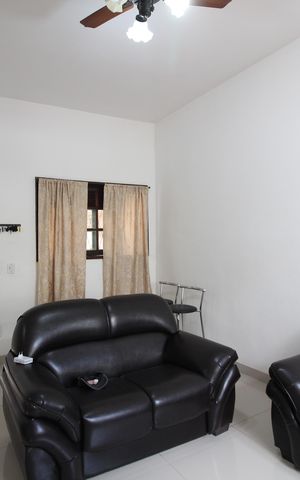 Casa à venda com 260m², 5 quartos e 3 vagasSala