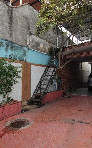 Casa à venda com 260m², 5 quartos e 3 vagasGaragem