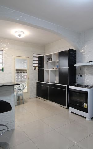 Casa à venda com 260m², 5 quartos e 3 vagasCozinha