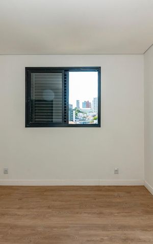 Apartamento à venda com 197m², 3 quartos e 2 vagas Apartamento à venda com 197m², 3 quartos e 2 vagasSuíte 2