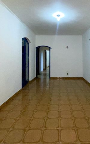 Casa para alugar com 360m², 3 quartos e 3 vagasSala