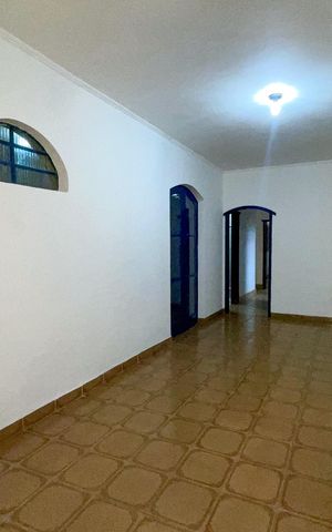 Casa para alugar com 360m², 3 quartos e 3 vagasSala