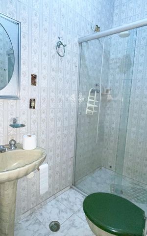 Casa para alugar com 360m², 3 quartos e 3 vagasBanheiro 2