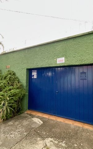 Casa para alugar com 360m², 3 quartos e 3 vagasFachada