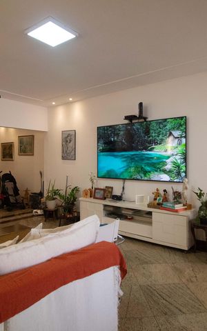 Apartamento para alugar com 140m², 3 quartos e sem vaga Apartamento para alugar com 140m², 3 quartos e sem vagaSala