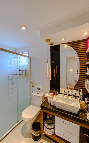 Apartamento à venda com 134m², 3 quartos e 2 vagasBanheiro da Suíte
