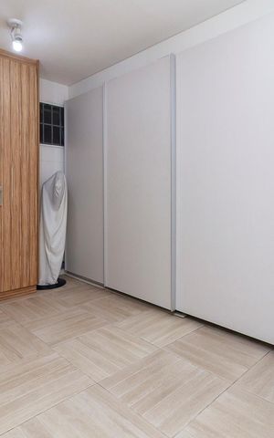 Casa de condomínio à venda com 447m², 4 quartos e 5 vagas Casa de condomínio à venda com 447m², 4 quartos e 5 vagasDepósito