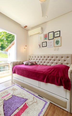 Casa de condomínio à venda com 447m², 4 quartos e 5 vagas Casa de condomínio à venda com 447m², 4 quartos e 5 vagasSuíte 3