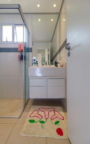 Casa de condomínio à venda com 447m², 4 quartos e 5 vagas Casa de condomínio à venda com 447m², 4 quartos e 5 vagasSuíte 3 - Banheiro