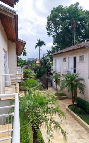 Casa de condomínio à venda com 447m², 4 quartos e 5 vagas Casa de condomínio à venda com 447m², 4 quartos e 5 vagasSuíte Principal - Vista