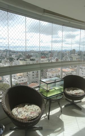 Apartamento à venda com 300m², 4 quartos e 4 vagasSala
