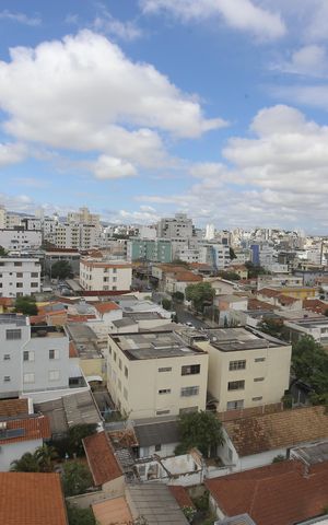 Apartamento à venda com 300m², 4 quartos e 4 vagasCobertura